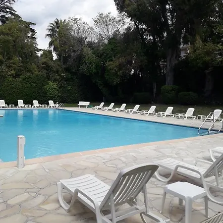 Ideal Pour Couple アパート